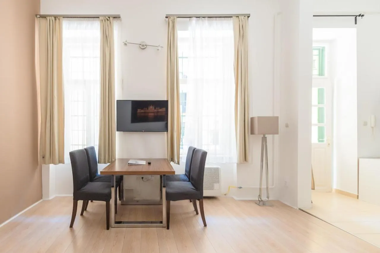 My Residence In Budapest Apartment